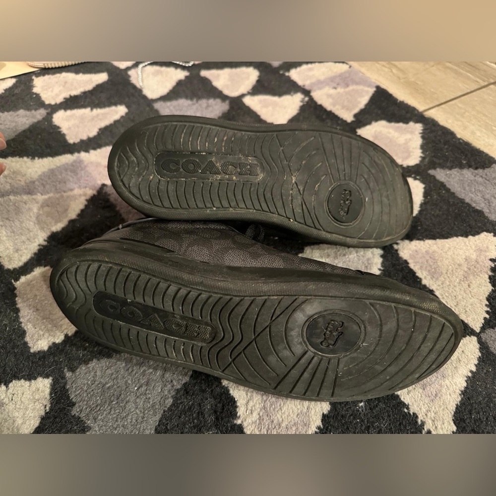Coach Low-line Low Top Sneaker In Signature Canvas - Picture 6 of 10